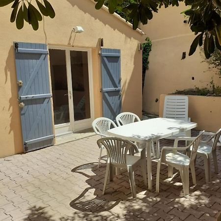Appartement T1 Hyères Esterno foto