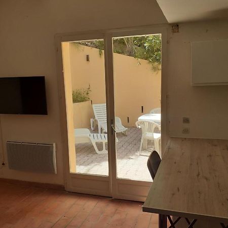 Appartement T1 Hyères Esterno foto