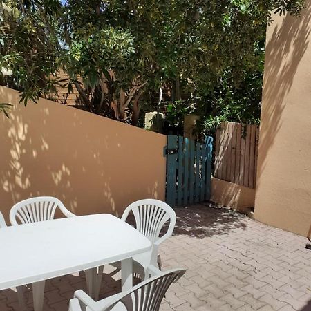 Appartement T1 Hyères Esterno foto