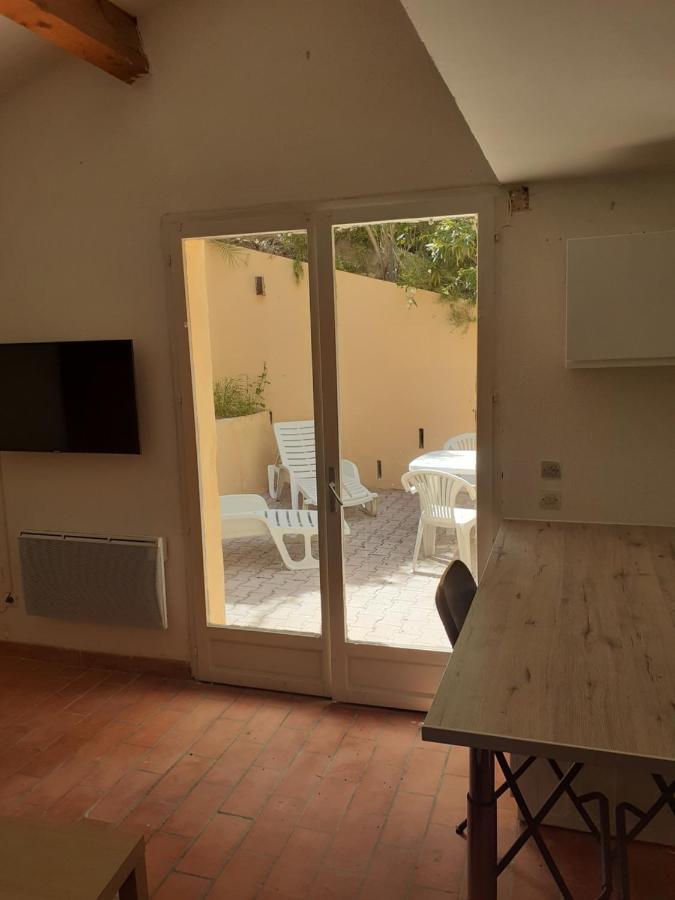 Appartement T1 Hyères Esterno foto