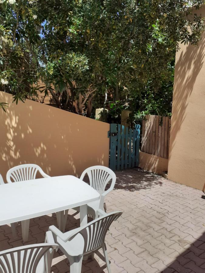 Appartement T1 Hyères Esterno foto